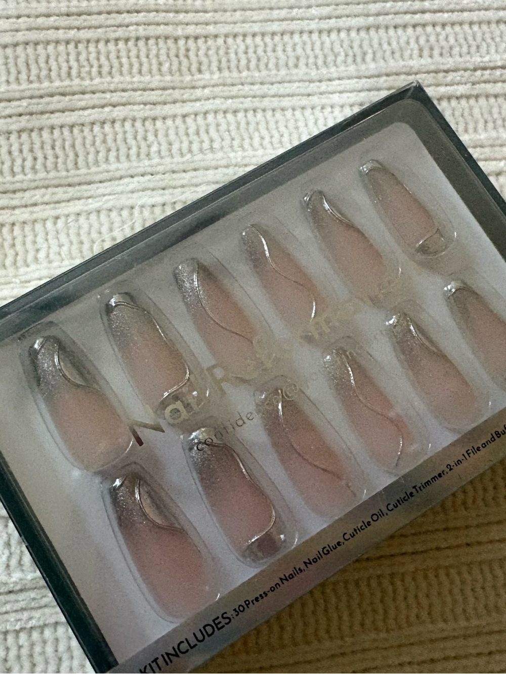 Nail Reformation Press-On Nails with Silver Accent Tips - Picture 3 of 8